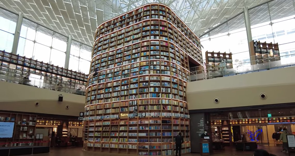 Starfield Library: A cultural hub with stunning book displays